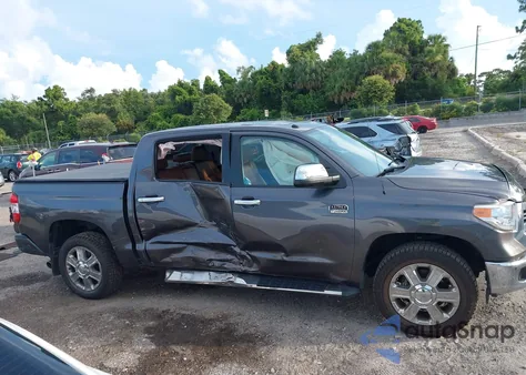 2016 Toyota Tundra Crewmax 1794/Platinum z USA, uszkodzony, nr VIN 5TFGW5F15GX206832